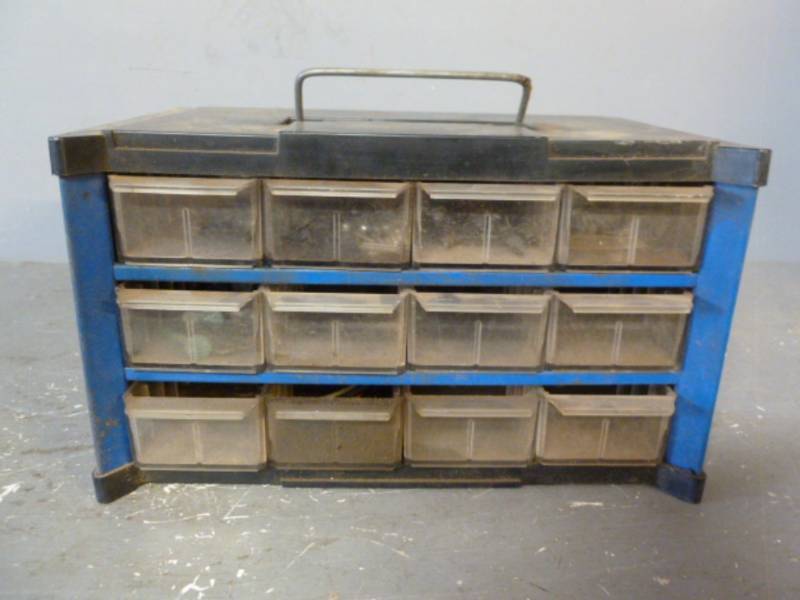 lot 211 image: Shop Organizer