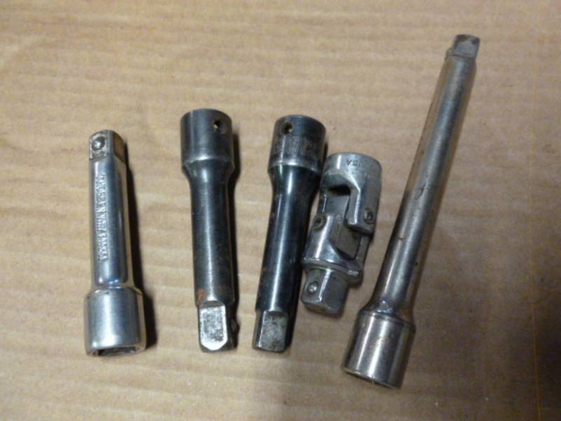 lot 216 image: Socket Extensions