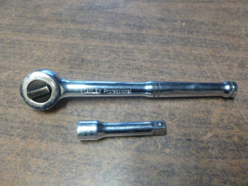 lot 227 image: Ratchet