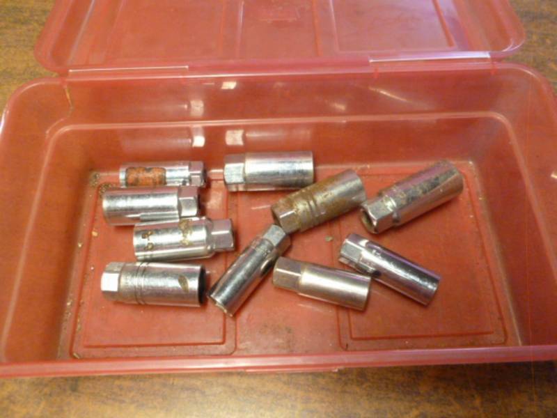 lot 230 image: Sockets