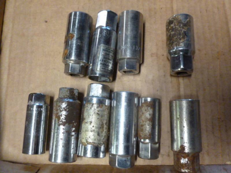 lot 233 image: Sockets