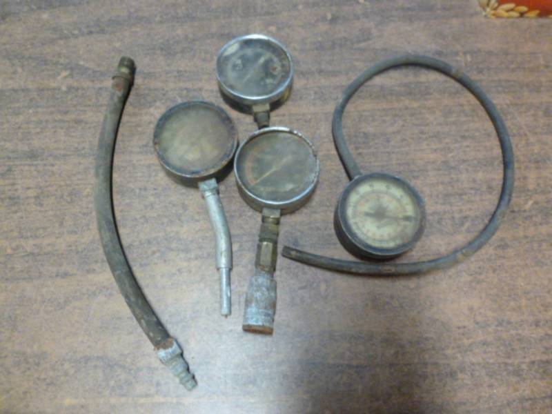 lot 237 image: Vintage Gages