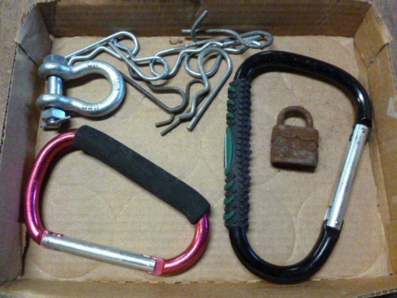 lot 239 image: Clevis Pin