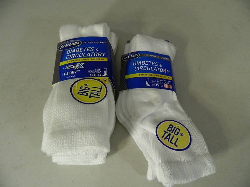 lot 17 image: New Dr Scholls Diabetes and Circulatory Socks