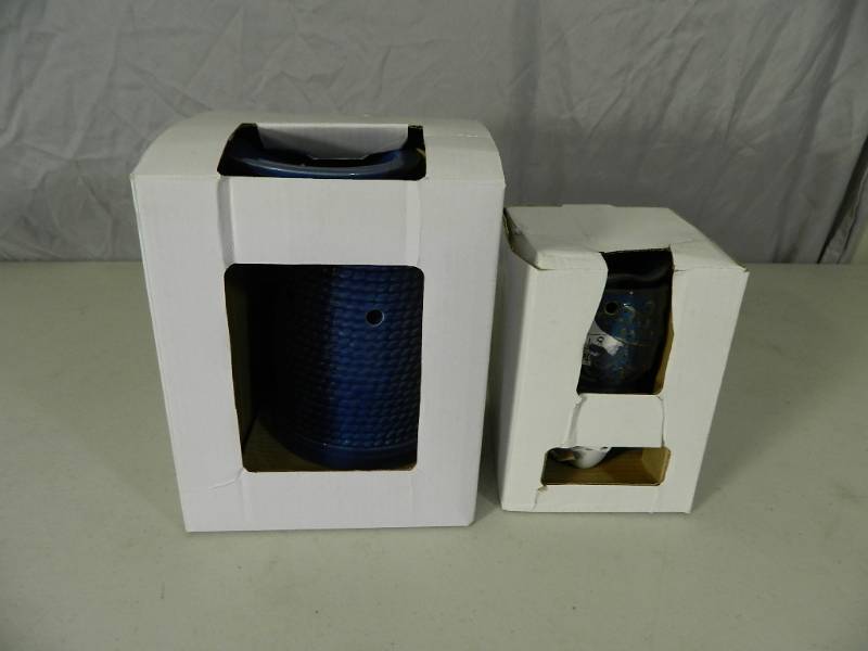 lot 26 image: 2 New Wax Warmers