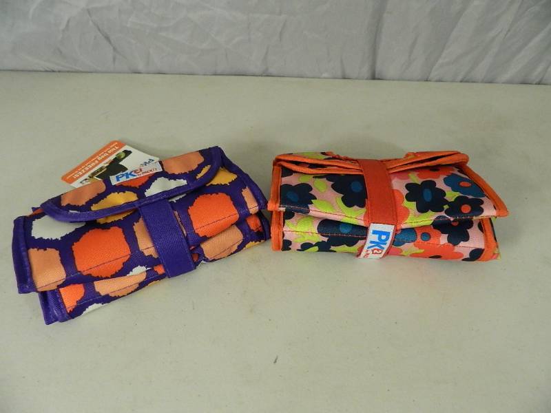 lot 54 image: 2 New Freezable Lunch Bags