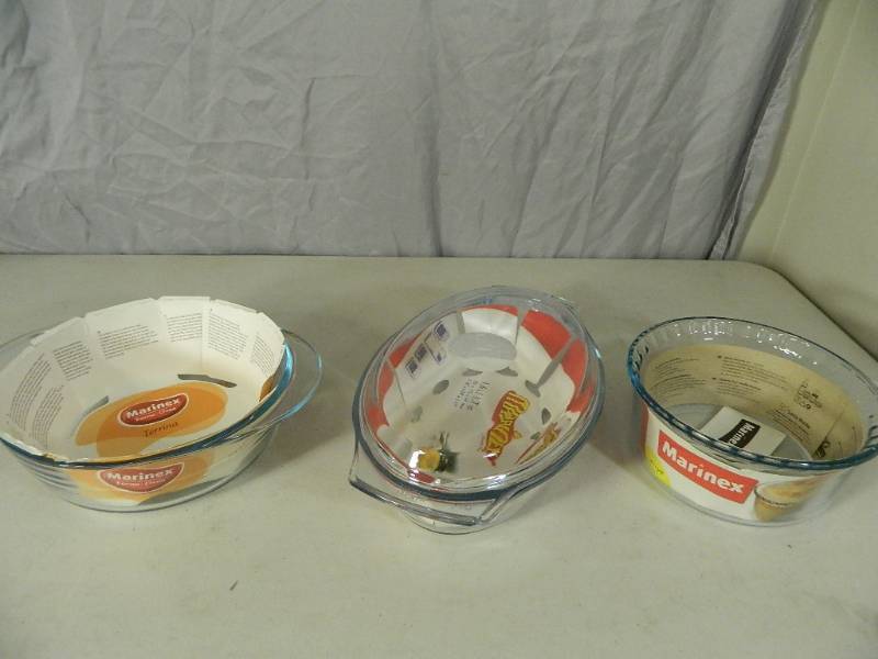 lot 63 image: 3 New Marinex Glass Bakeware