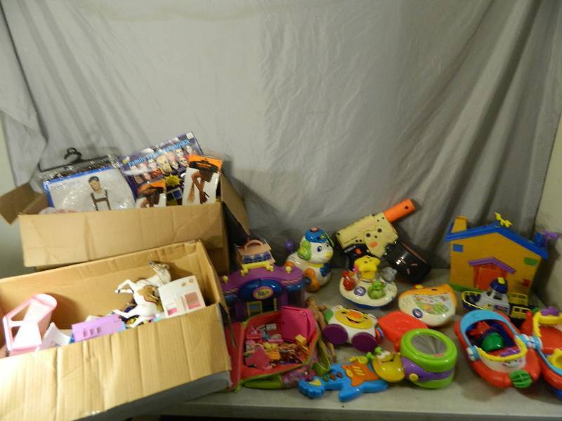 lot 141 image: Toys, Barbie Accessories, More