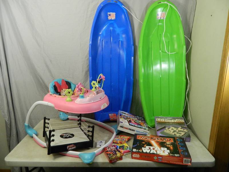 lot 148 image: Sleds, Games, Baby Bouncer