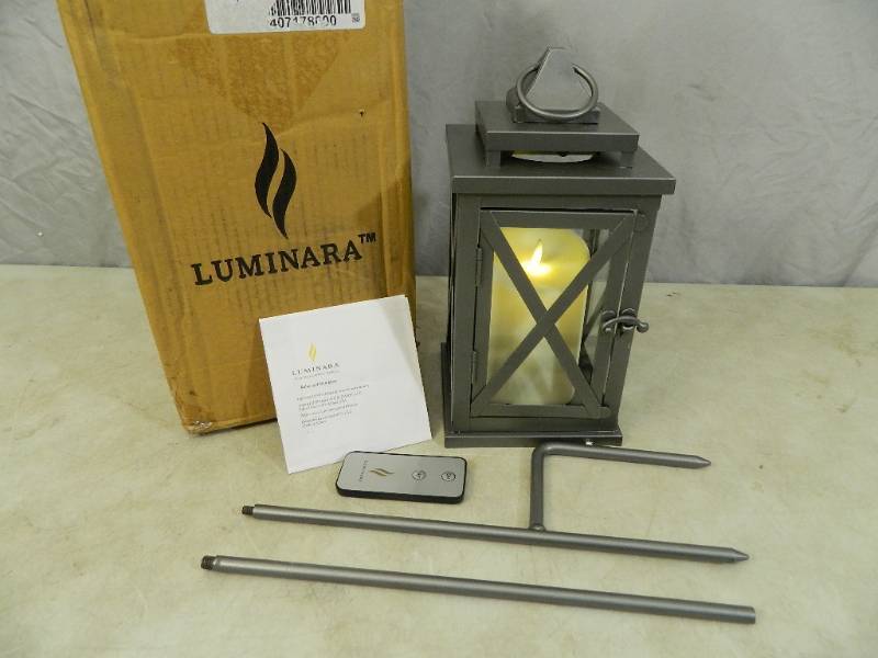 lot 6D image: Luminara Flameless Candle with Lantern