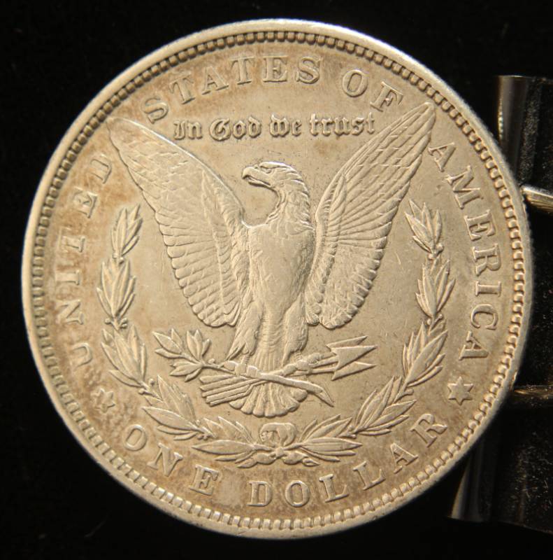 1900 MORGAN SILVER DOLLAR
