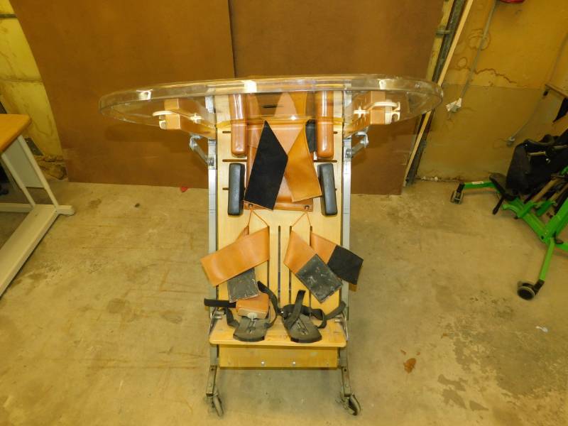 Rifton Stander On Locking Casters With Tray