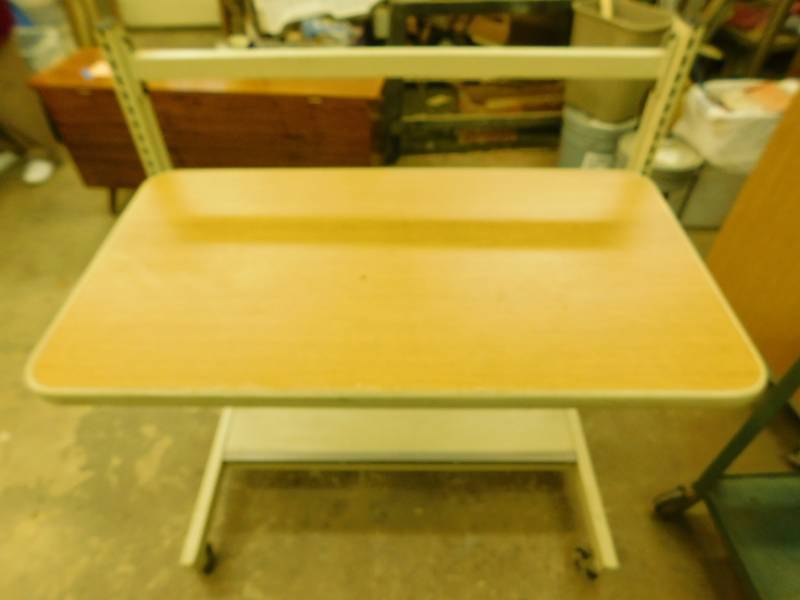 Adjustable Height Computer Cart
