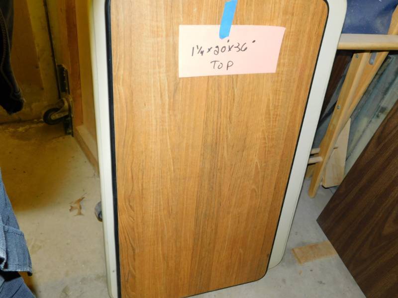 1 14  x 20  x  36 Pecan Formica Top