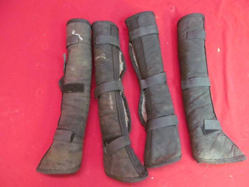 lot 26 image: leg wrap  protector