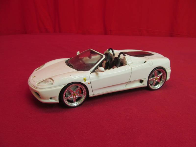 lot 33 image: Hot wheel 360 Spider