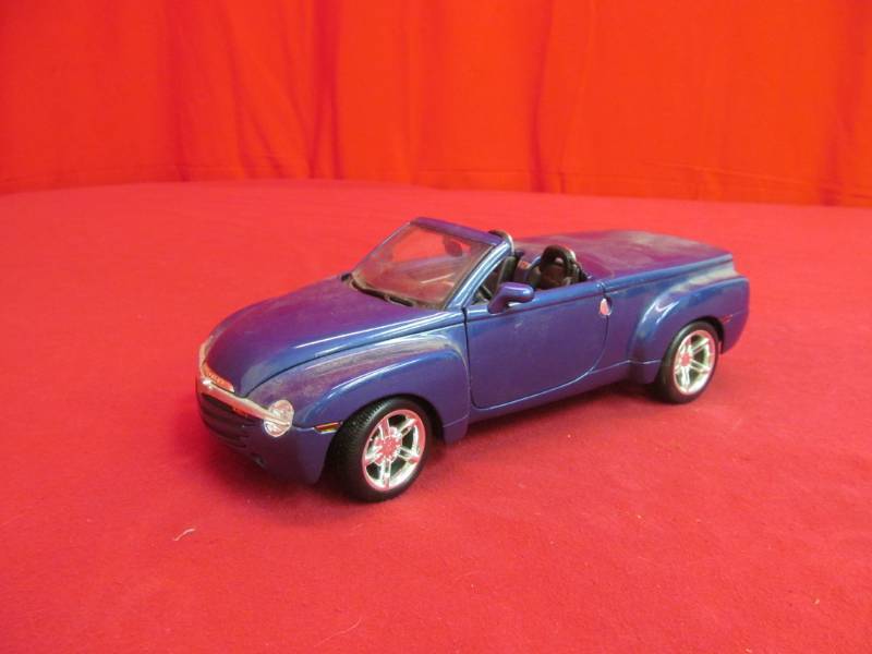 lot 37 image: Maisto Chevrolet SSR