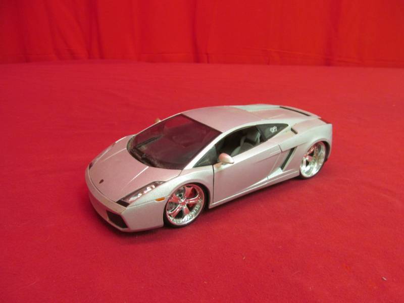lot 38 image: Maisto Lamborgani Gillardo