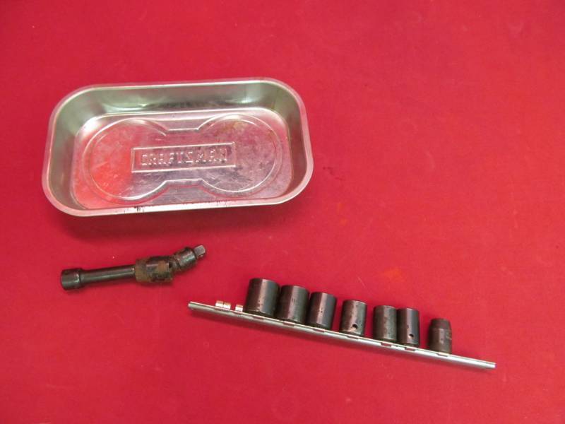 lot 60 image: Craftsman partspan, impact sockets, holder