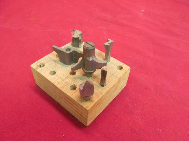 lot 81 image: router bits