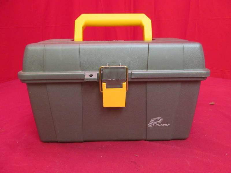 lot 91 image: Plano tool box, electric items