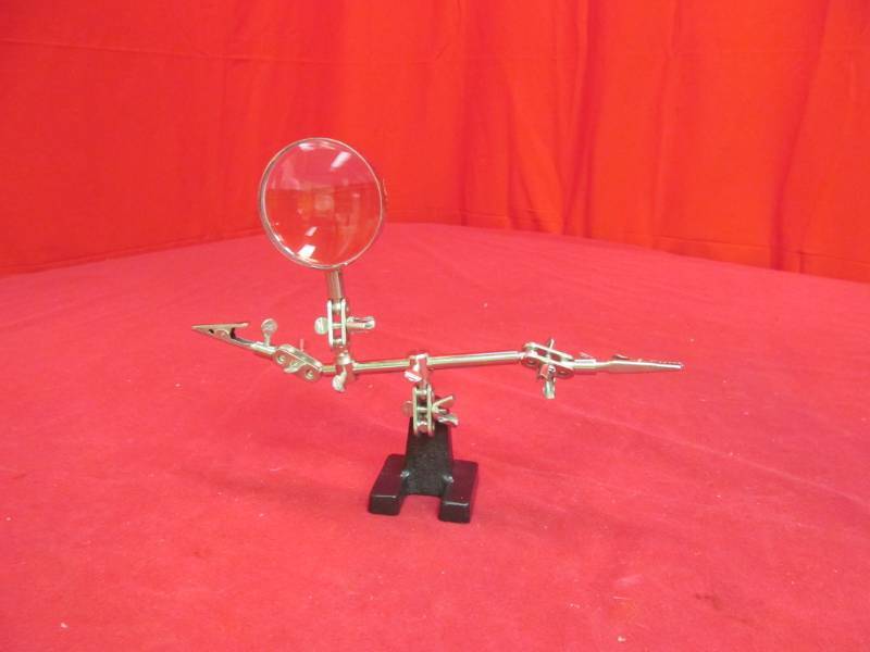 lot 105 image: Micro work station