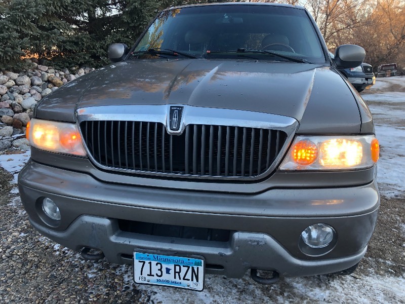 2002 LINCOLN NAVIGATOR NO RESERVE