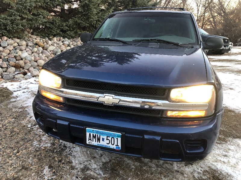 2004 CHEVY TRAILBLAZER 4X4 NO RESERVE