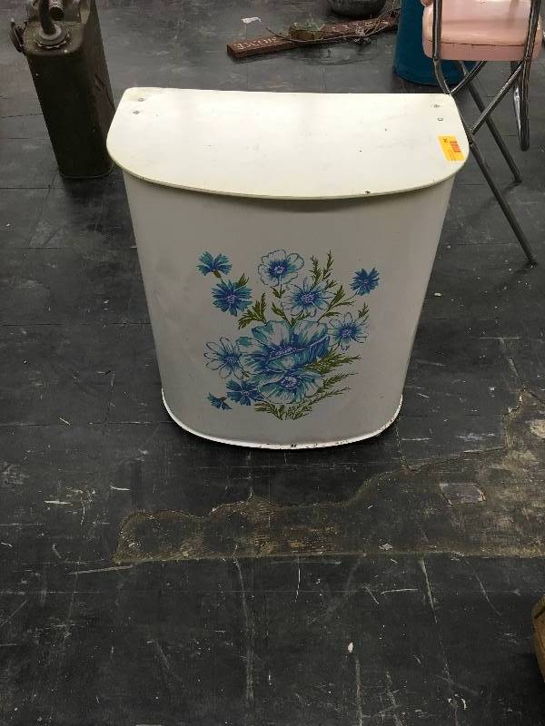 Vintage Clothes Hamper