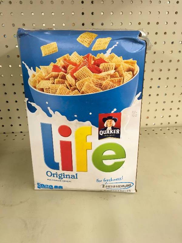 lot 212 image: Life Cereal