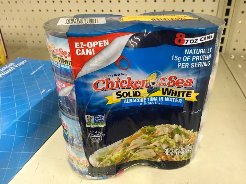 lot 244 image: Chicken Of The Sea White Albacore Tuna