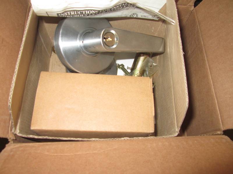 turnbolt lever handleset  door bra...