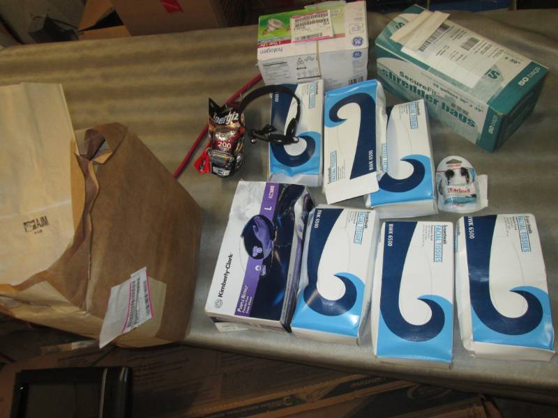 misc lot of tissue, led light, glov...