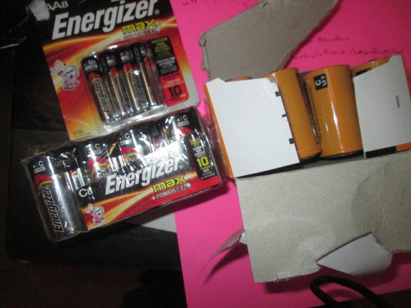 lot of C8, C12 and AAA battery pack...