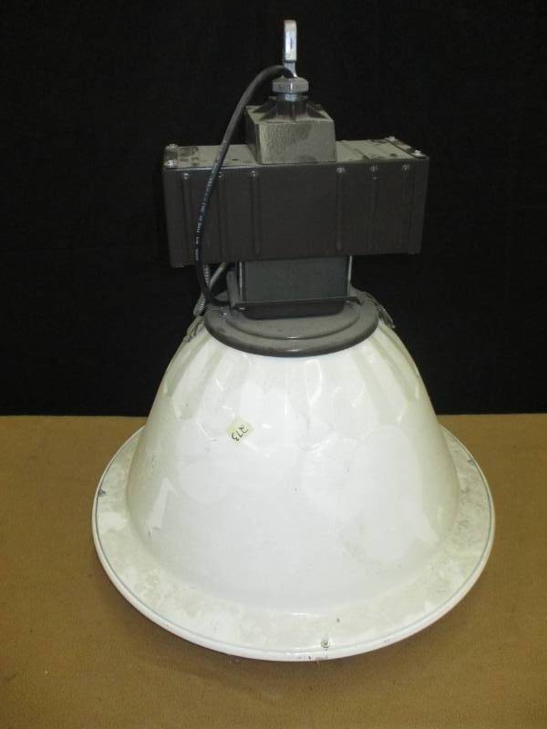 lot 45 image: Mercury Vapor Shop Light