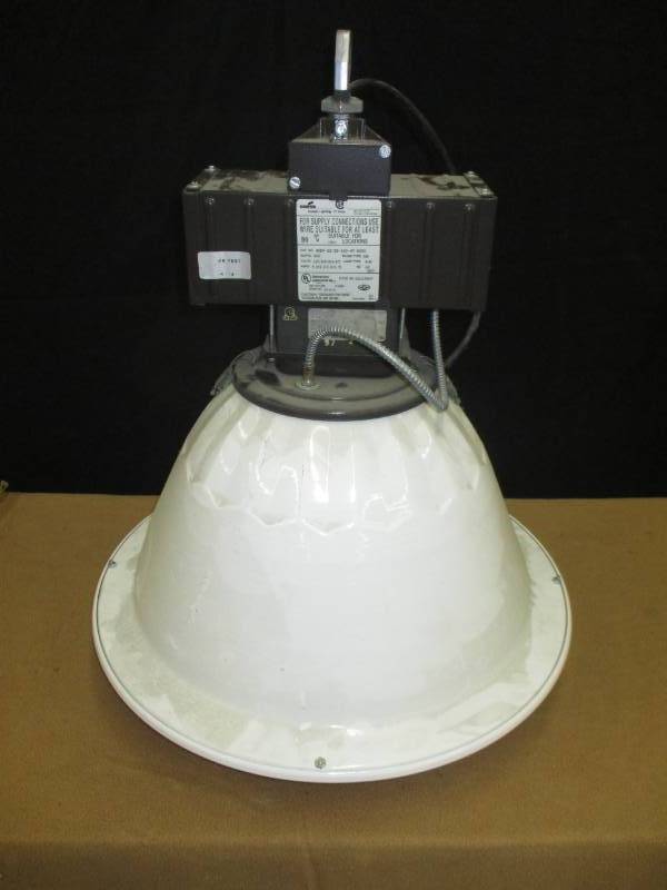 lot 47 image: Mercury Vapor Shop Light