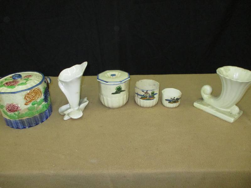 lot 61 image: Collectible Pieces, Need to be cleaned