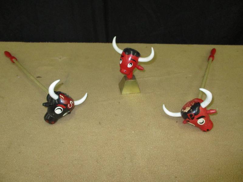 lot 72 image: Bull Salt and Pepper shakers and bell