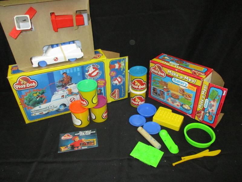 lot 88 image: Old Collector Toy Sets in Boxes and Bags