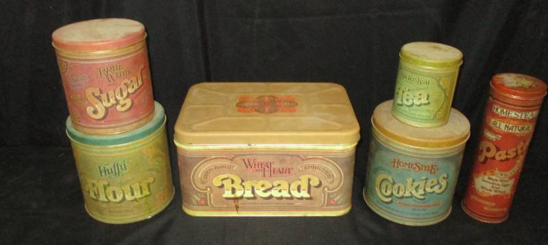 lot 104 image: Collector Tins