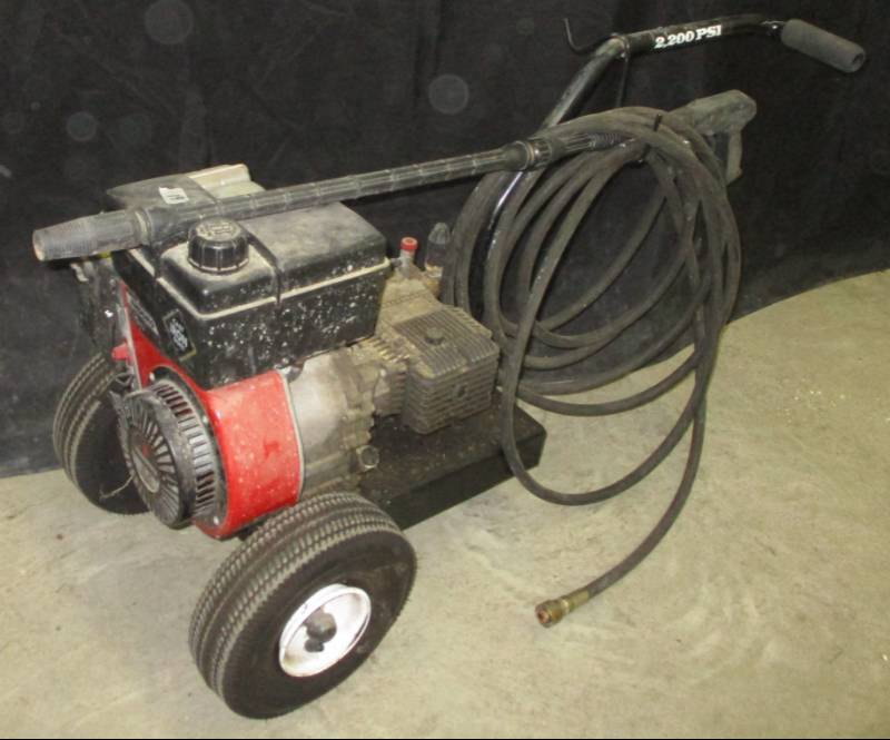 lot 113 image: Tecumseh 2200 PSI Pressure Washeruntested as is
