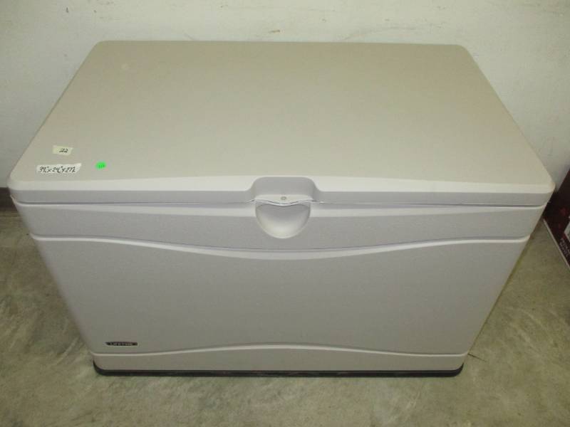 lot 116 image: Nice Deck Box