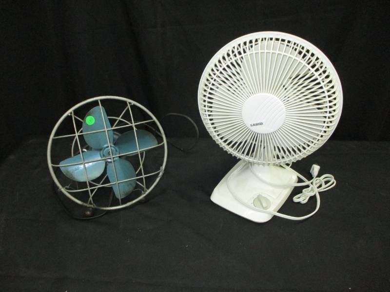 lot 139 image: 2 Fans one is an old antique