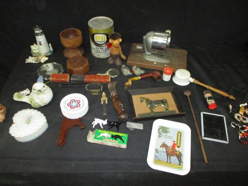 lot 193 image: Collectible Toys