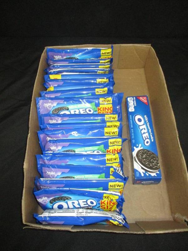 lot 248 image: 23 oreo treats