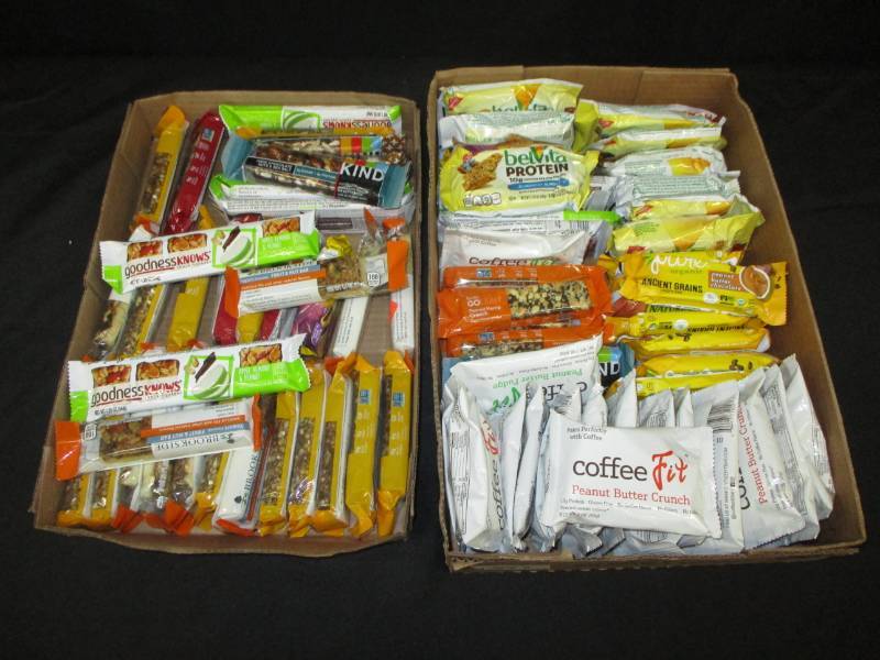 lot 247 image: 80 Breakfat and protein bars