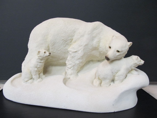 lot 11 image: Large Signed Polar Bear & Cub Figurine