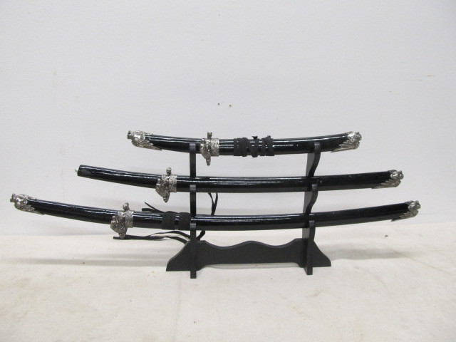 lot 66 image: Set of 3 Decorative Samurai Swords