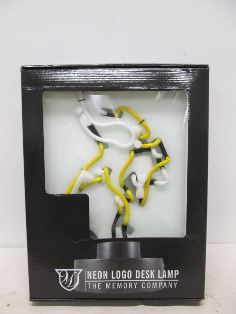 lot 67 image: MN Vikings Lighted Neon Sign