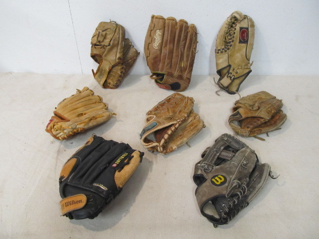 lot 85 image: Group of Vintage & Newer Baseball Gloves